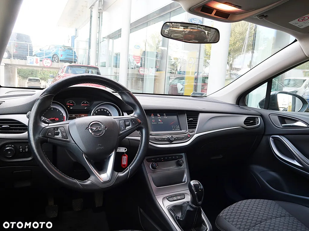 Opel Astra V 1.4 T Enjoy - 12