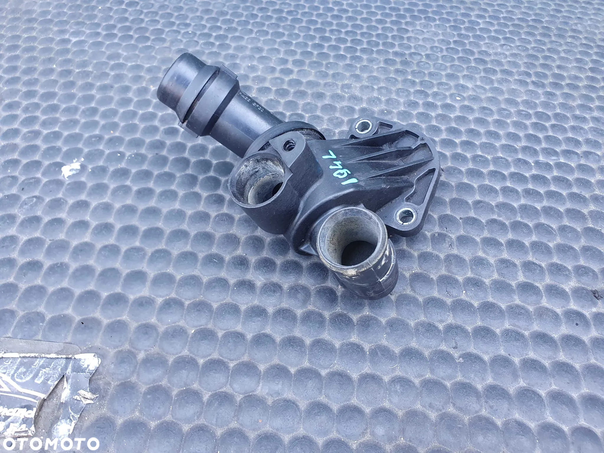 Obudowa Termostat Y2495002 06D121133C Krociec Czujnik Przewod Waz 2.0 TFSI Audi A4 B7 A6 C6 - 7