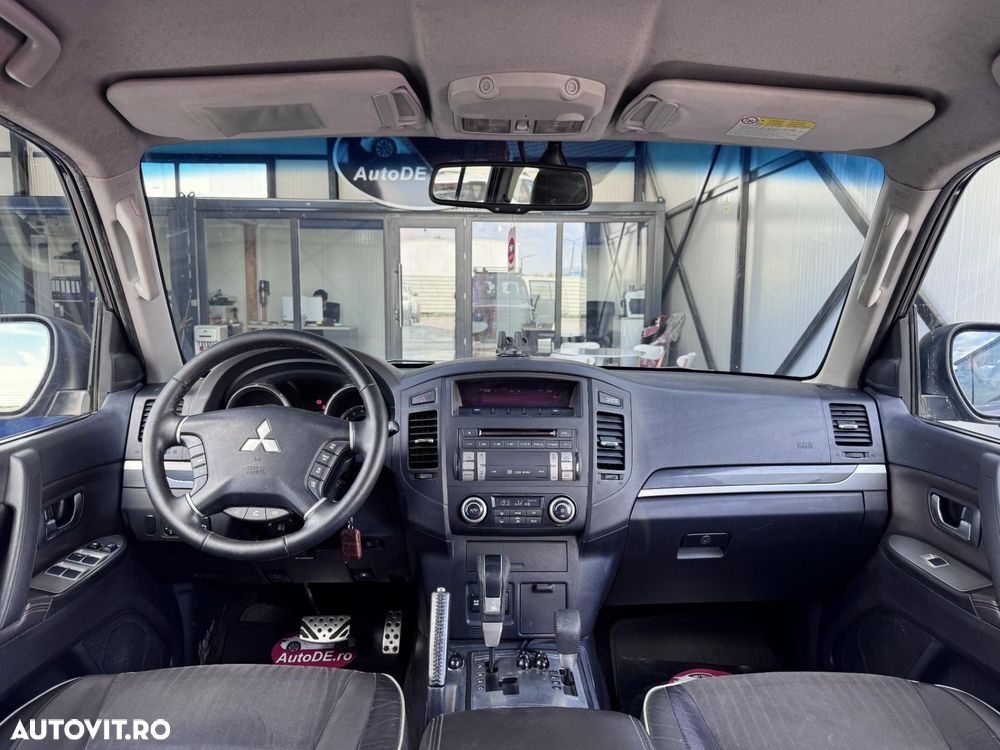 Mitsubishi Pajero - 8