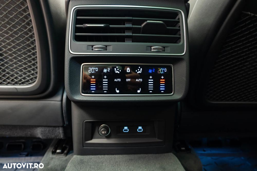 Audi SQ8 4.0 TFSI quattro Tiptronic - 27