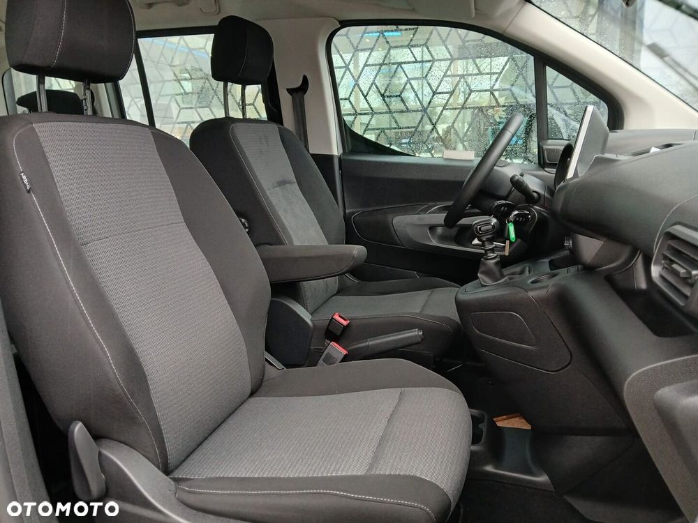 Toyota Proace City Verso 1.5 D-4D Business - 25