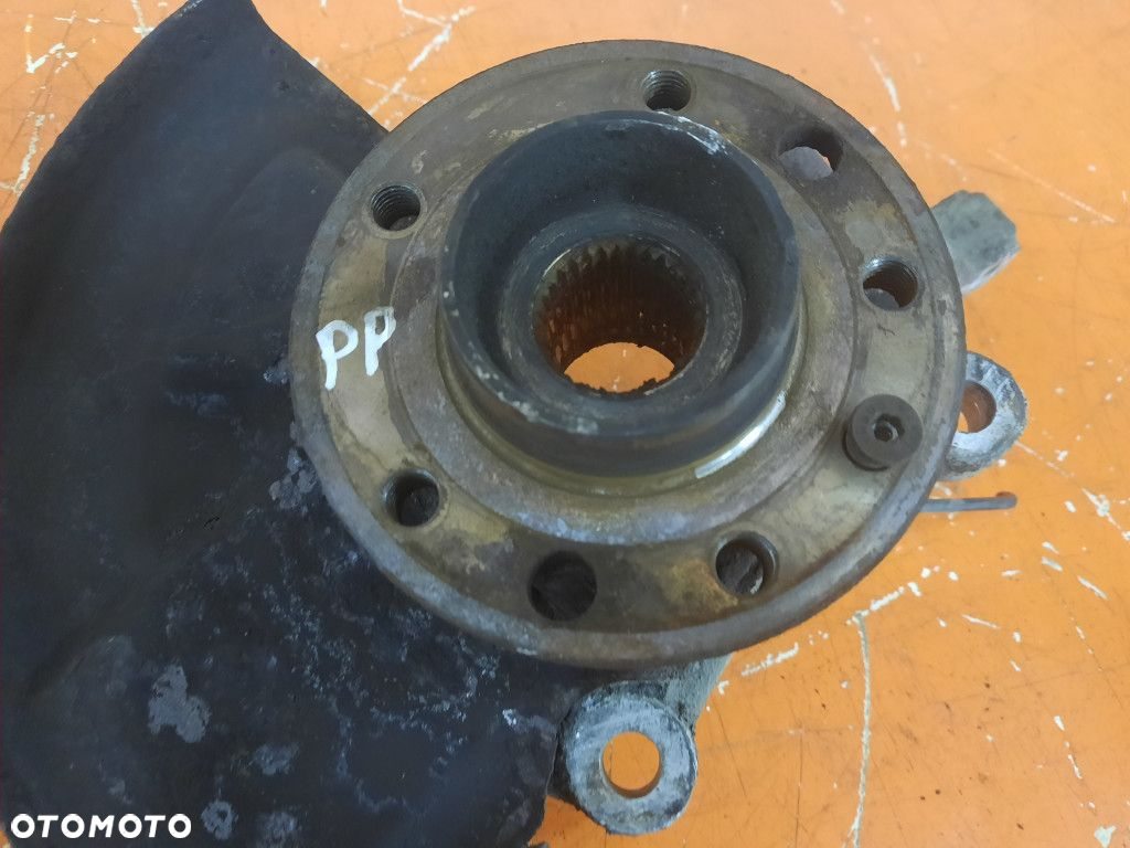 OPEL VECTRA STATION C 05-09 PIASTA ZWROTNICA PRAWA PRZÓD  Z19DT - 2