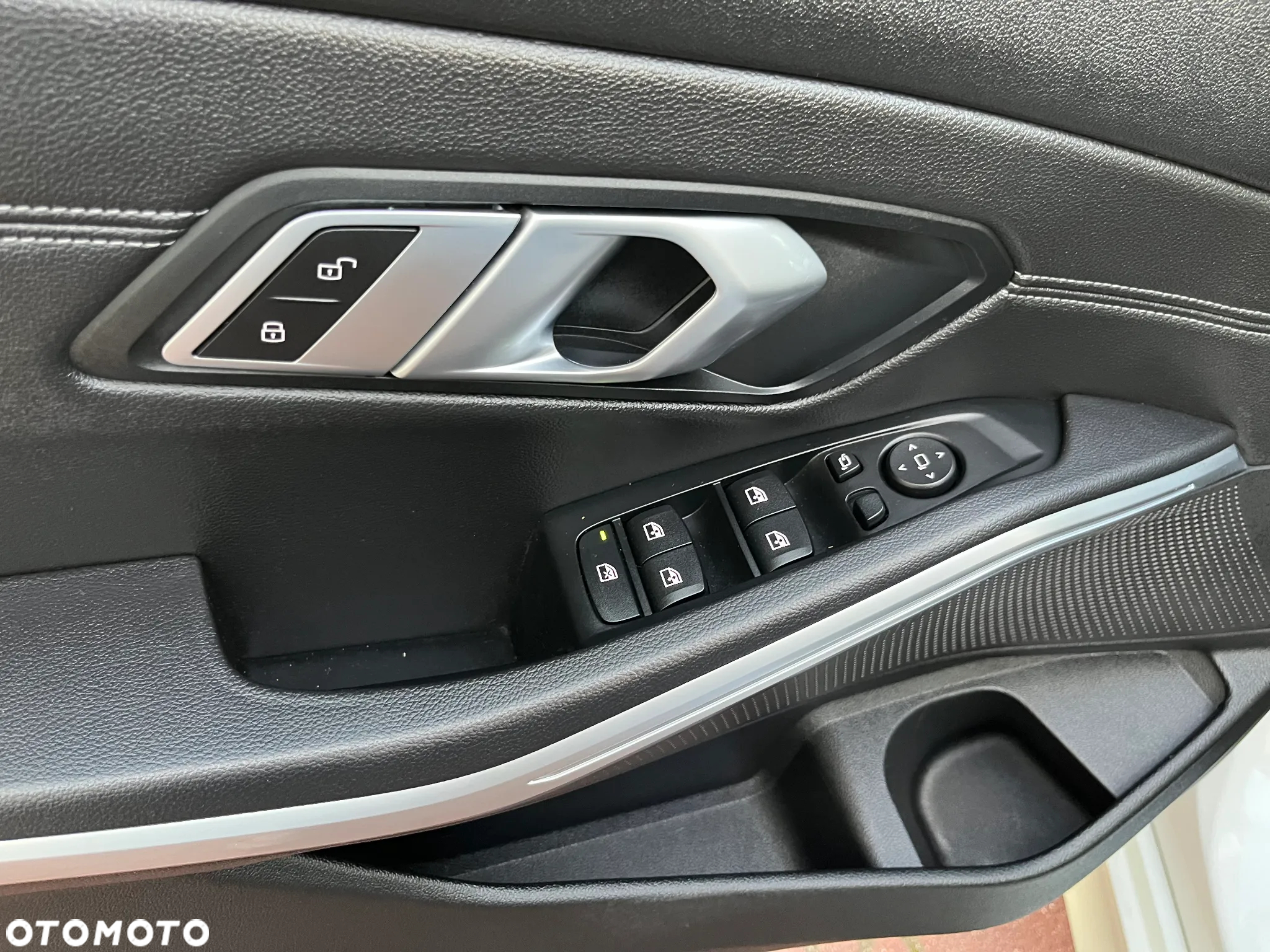 BMW Seria 3 320i Sport Line - 19