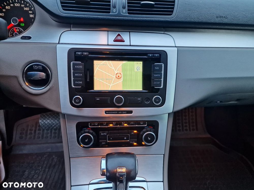 Volkswagen Passat 2.0 TDI DPF Highline DSG - 10