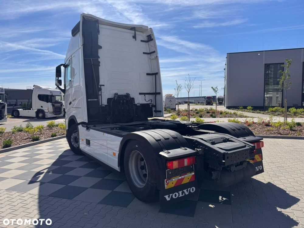 Volvo FH 4X2 460 Globetrotter XL - 6