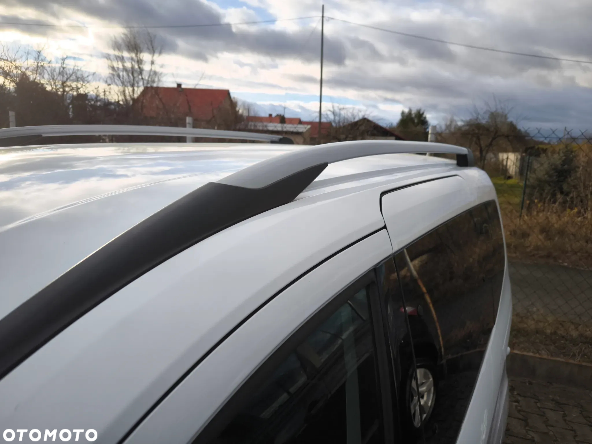 Ford Tourneo Courier 1.5 TDCi Titanium - 24