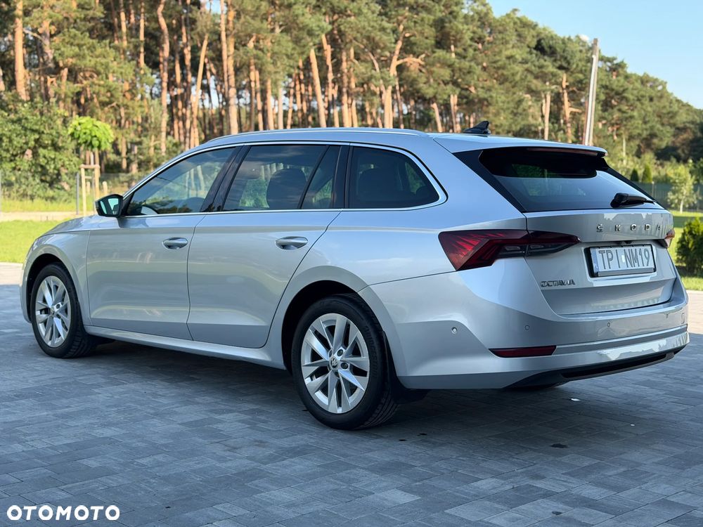 Skoda Octavia 2.0 TDI Sportline DSG - 14