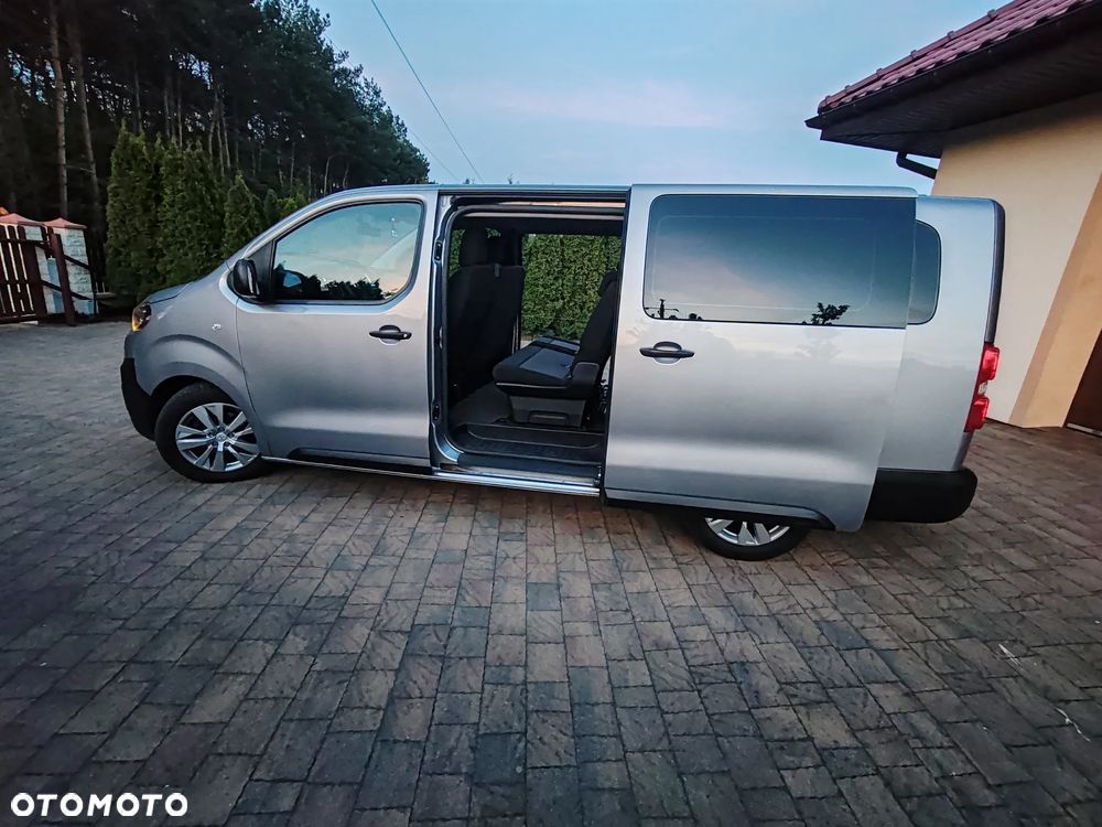 Peugeot Traveller L2 1.5 BlueHDi Business - 17
