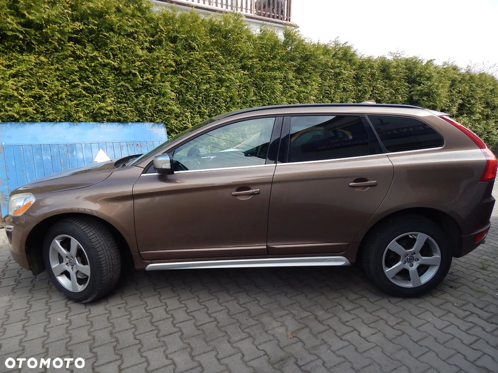Volvo XC 60 - 4