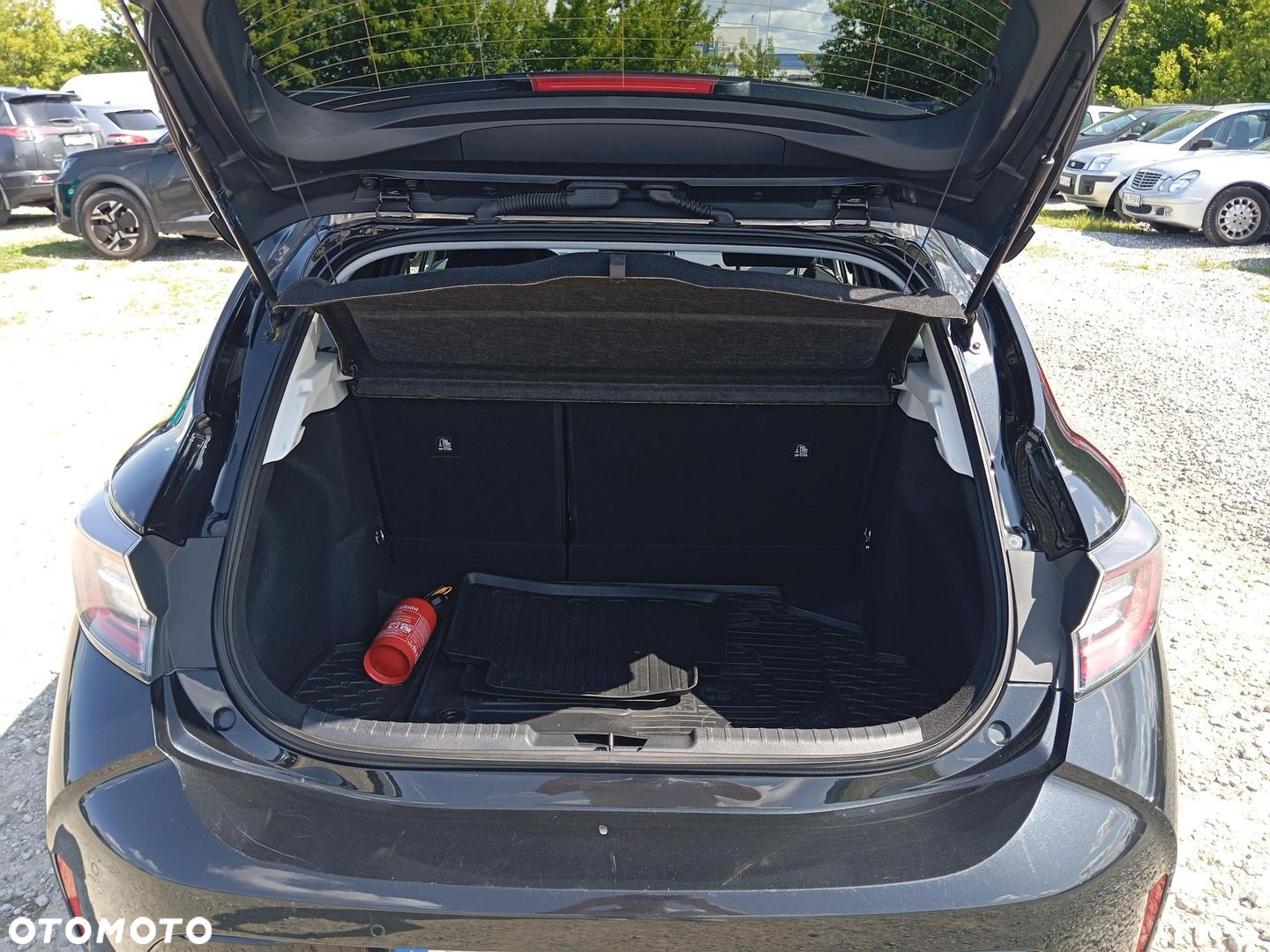 Toyota Corolla 1.8 Hybrid Comfort - 19