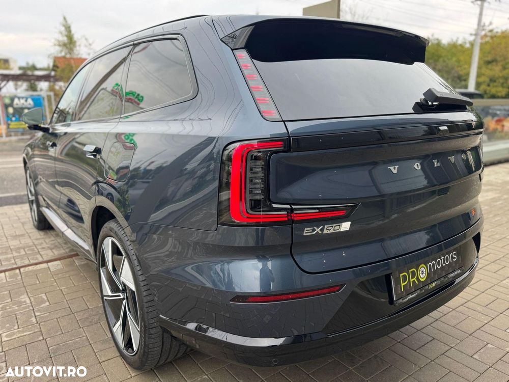 Volvo EX90 - 9