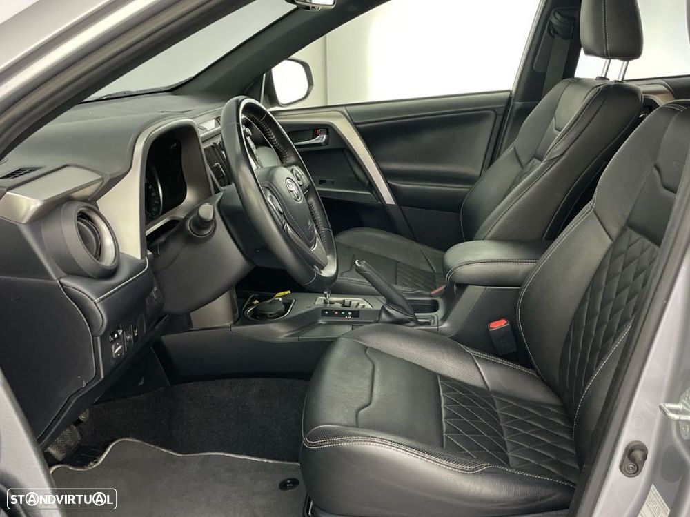 Toyota RAV4 2.5 HSD Pure Dark - 11