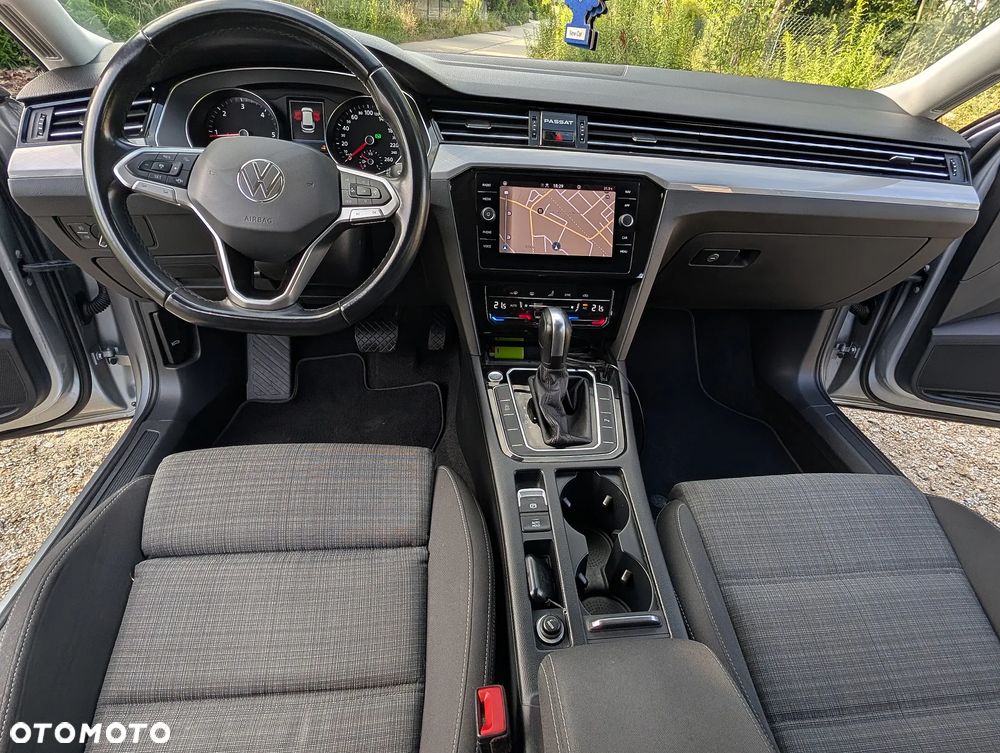 Volkswagen Passat 2.0 TDI SCR DSG - 33