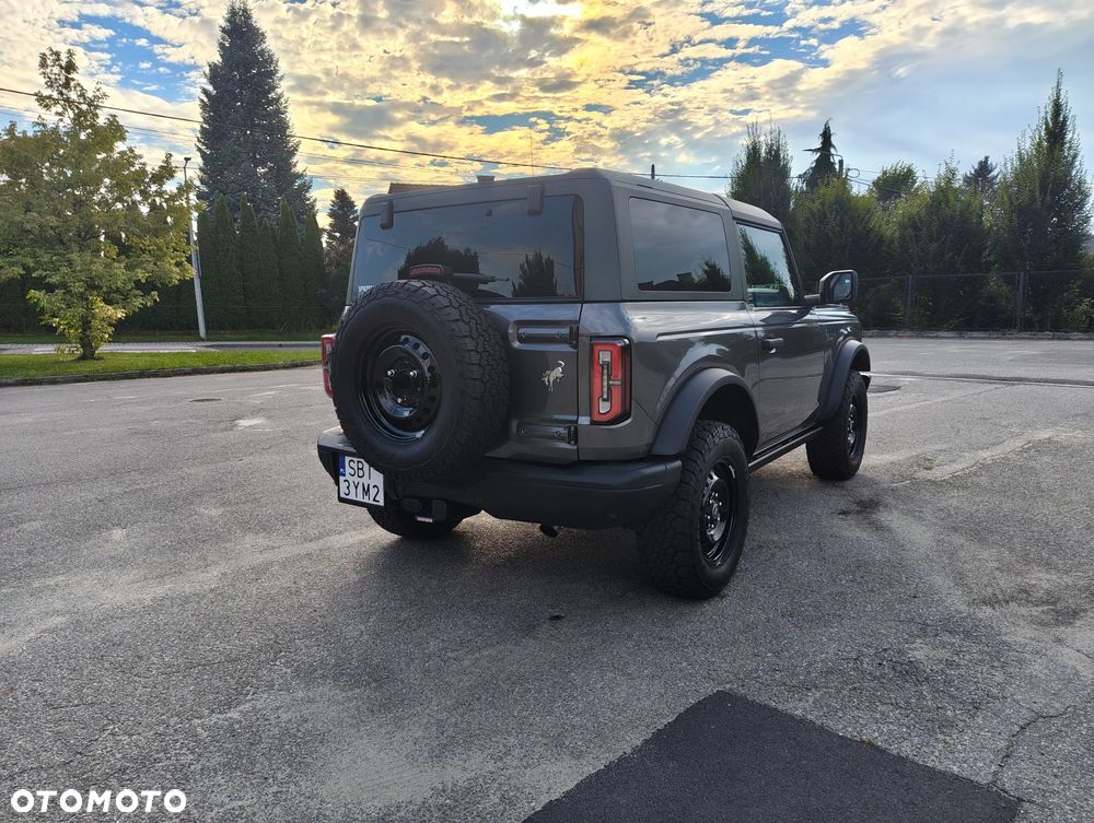 Ford Bronco - 13