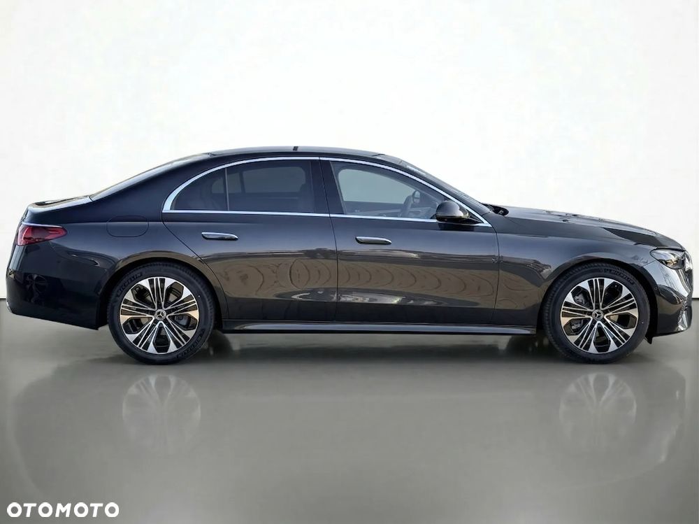 Mercedes-Benz Klasa E - 9