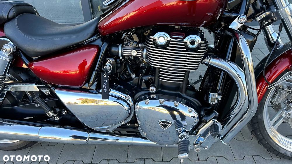 Triumph Thunderbird - 15
