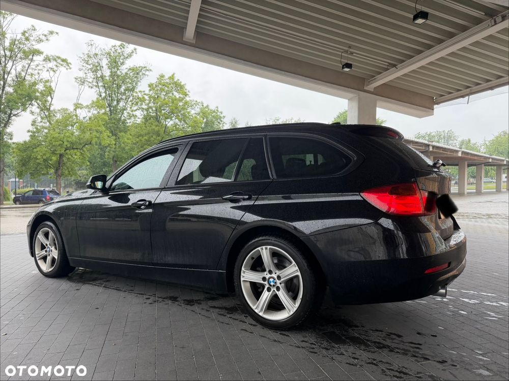 BMW Seria 3 320d Sport-Aut Sport Line - 5