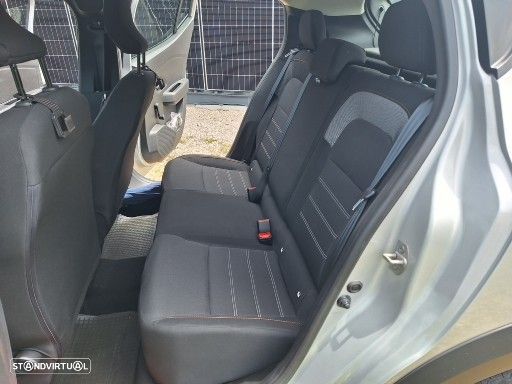Dacia Sandero - 6