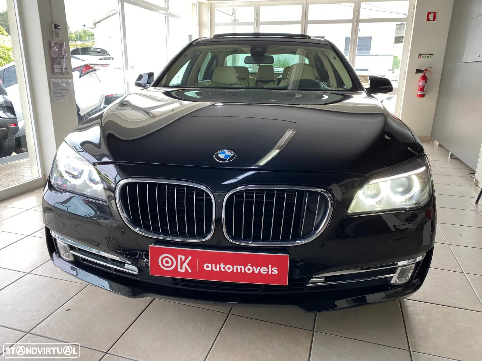 BMW 750 d xDrive - 38