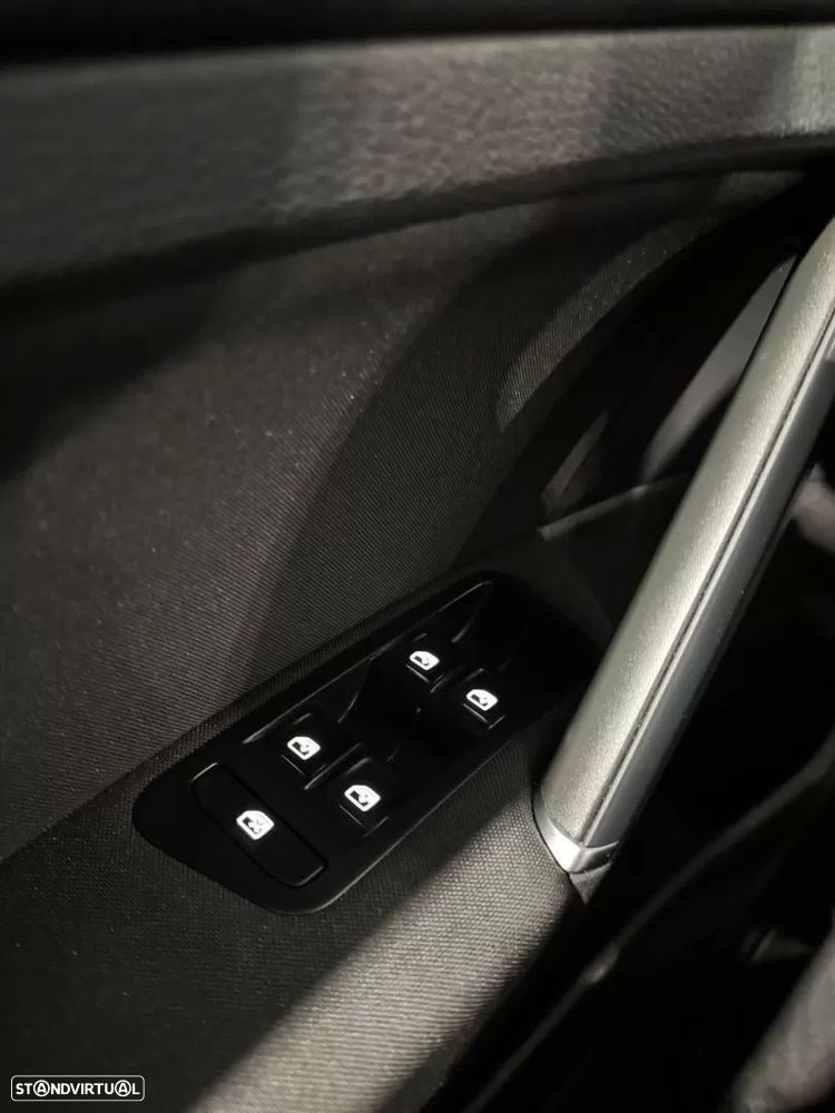 VW e-Golf AC/DC - 29
