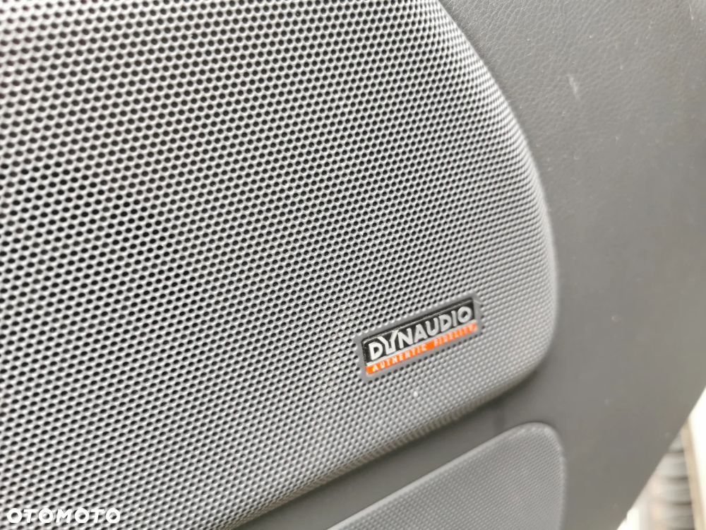 Volkswagen Multivan - 14