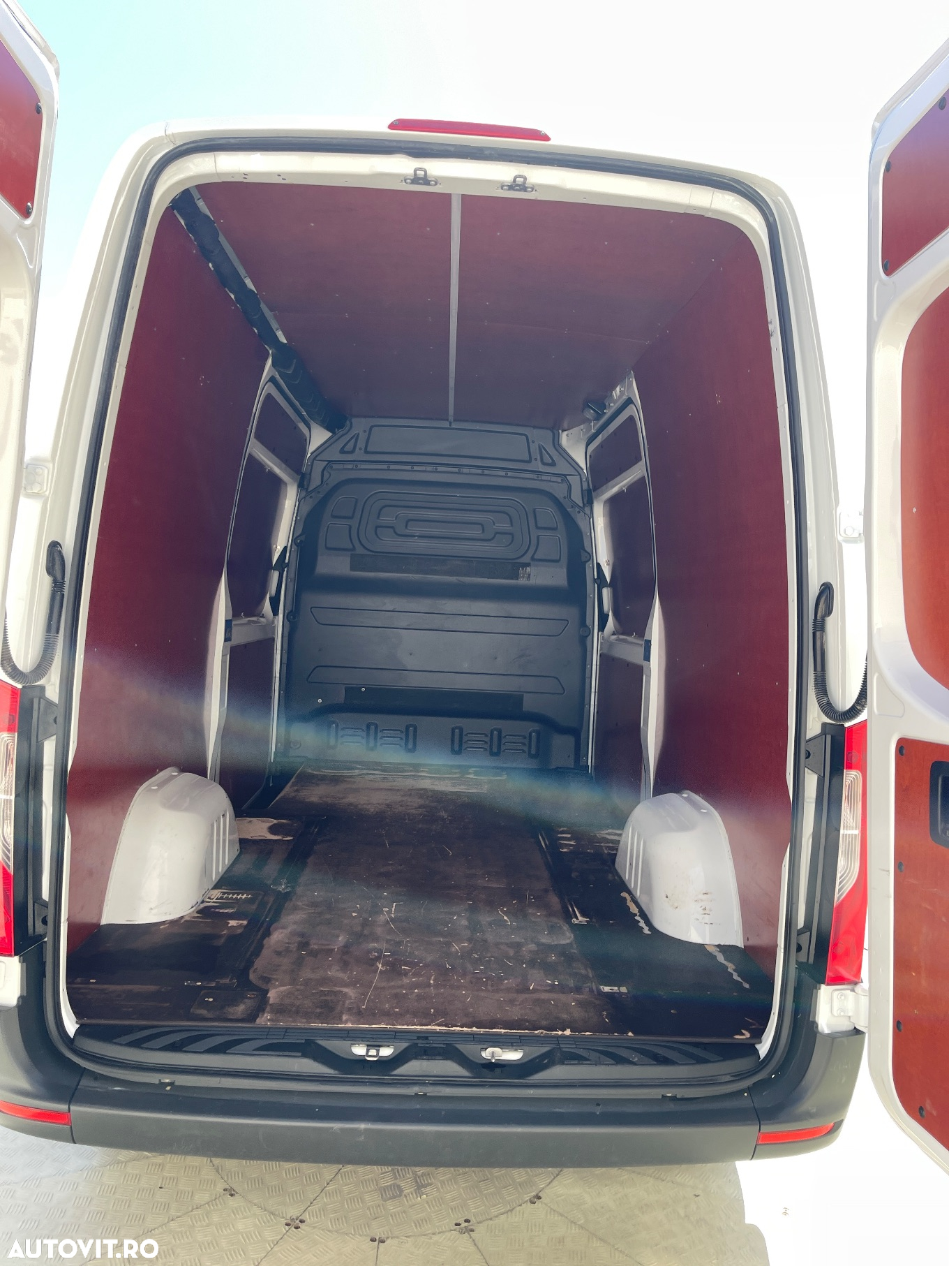 Mercedes-Benz Sprinter 319 3.0CDI V6 MEDIU 2CULISANTE - 15