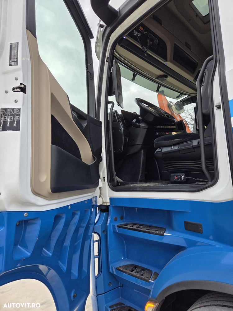 Mercedes-Benz ACTROS 18.510, AUTOMATA+RETARDER 5 trepte, SA CUPLARE REGLABILA la 1,15m si 0,9m, 2 rezervoare cumulat 680l, Spoilere cabina si sasiu, Camere in loc de oglinzi, Navigatie, Frigider, rulat in GERMANIA, posibil leasing 4 ani, PROMOTIE 45.900 EUR+tva - 24