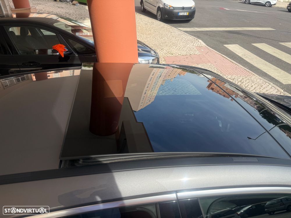 Mercedes-Benz A 250 e AMG Line - 17