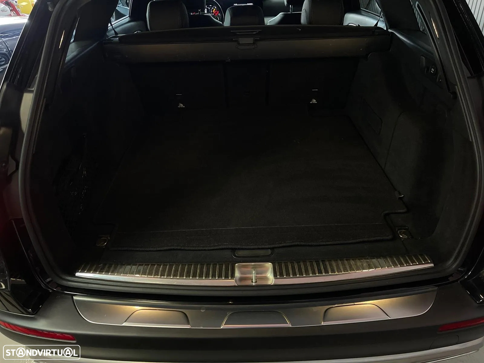 Mercedes-Benz E 220 d 4-Matic All Terrain Avantgarde - 34