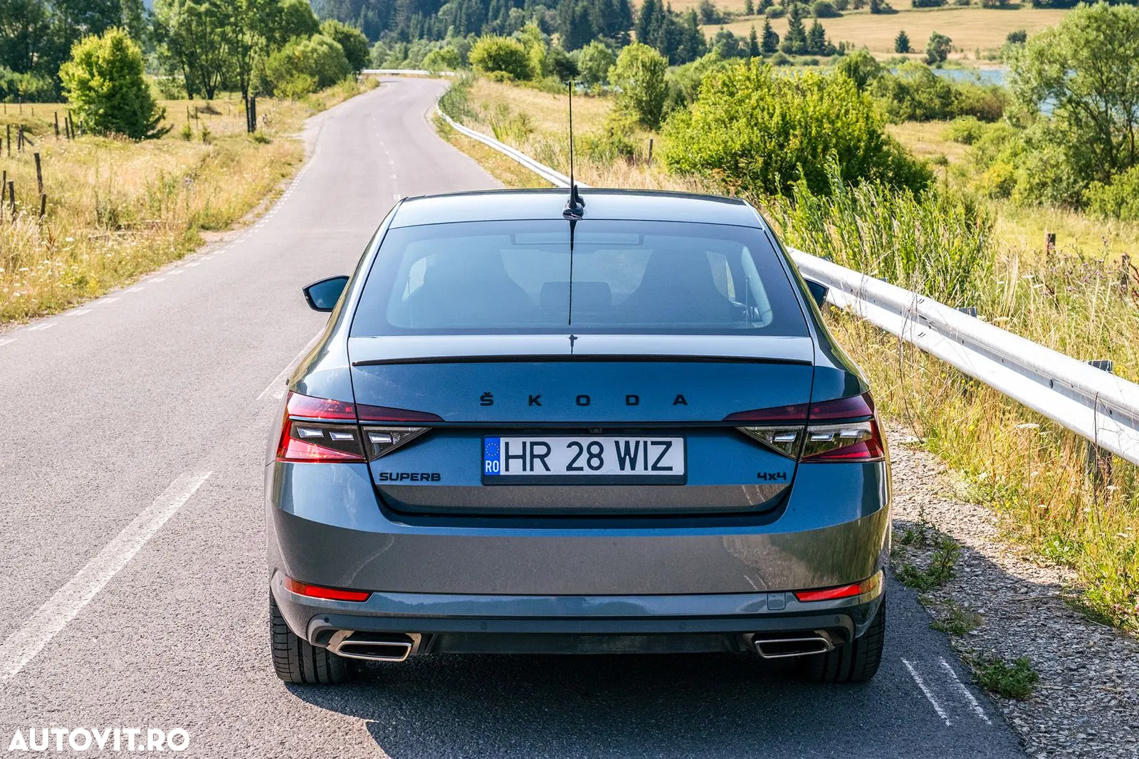 Skoda Superb 2.0 TSI 4X4 DSG Sportline - 2