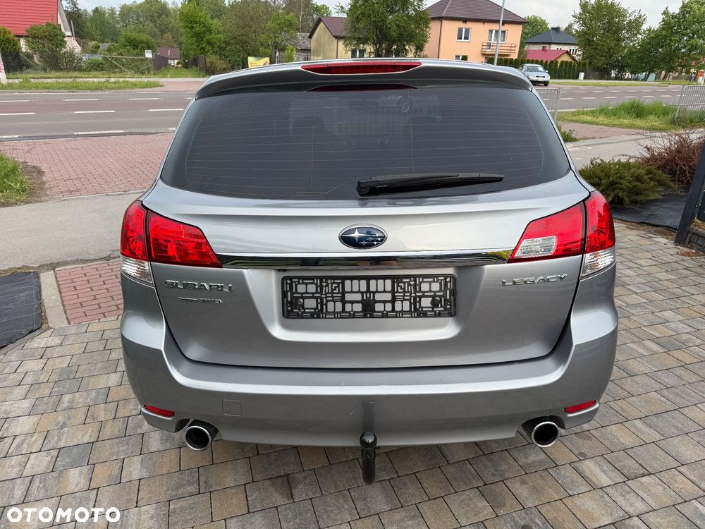 Subaru Legacy 2.5i GT - 2