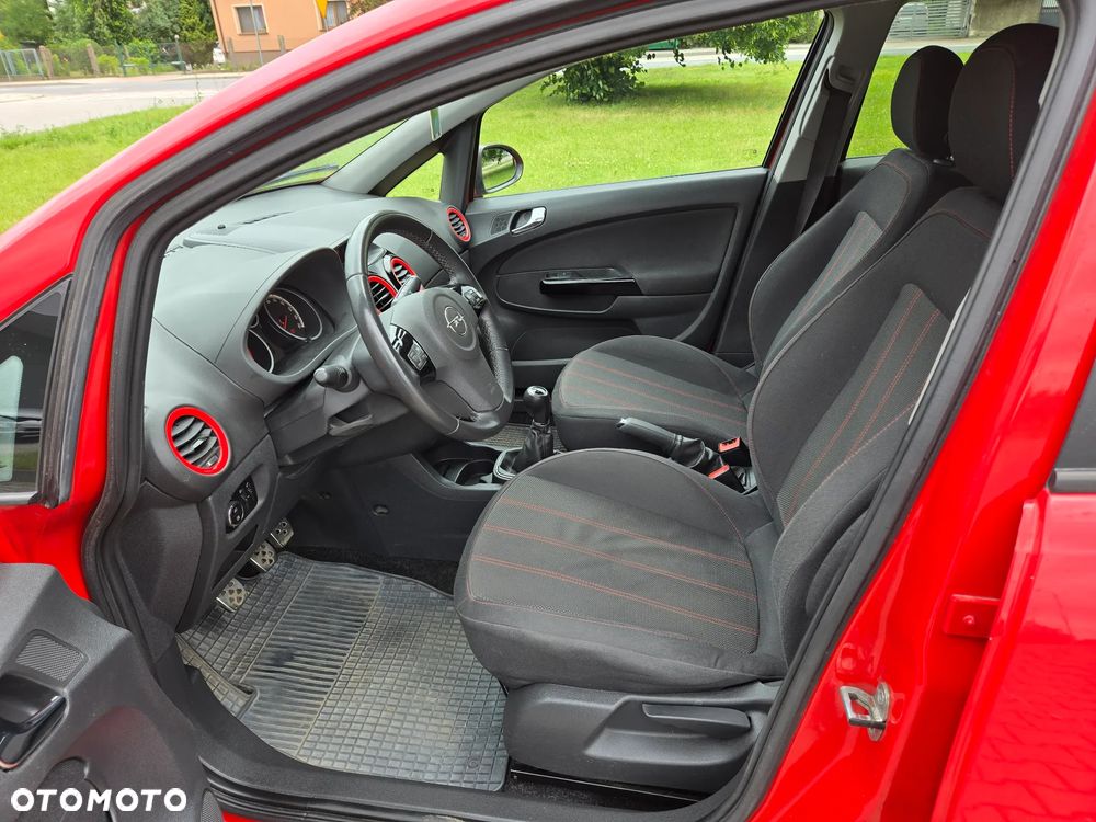Opel Corsa 1.4 16V 150 Jahre - 10