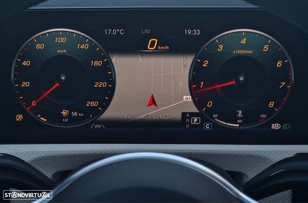 Mercedes-Benz CLA 180 7G-DCT Progressive Line Advanced - 32