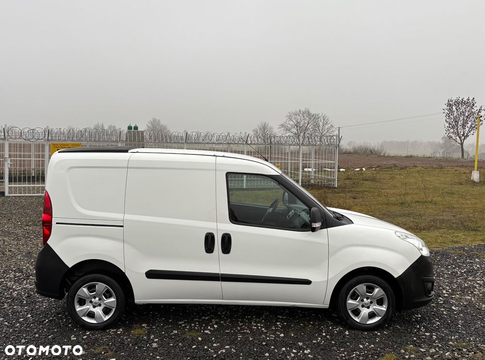 Opel Combo - 24