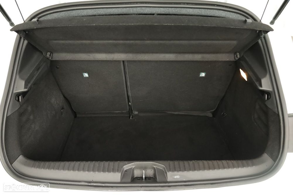 Renault Clio 1.0 TCe RS Line - 24