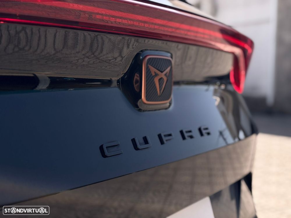 Cupra Formentor 1.4 e-Hybrid DSG VZ - 29