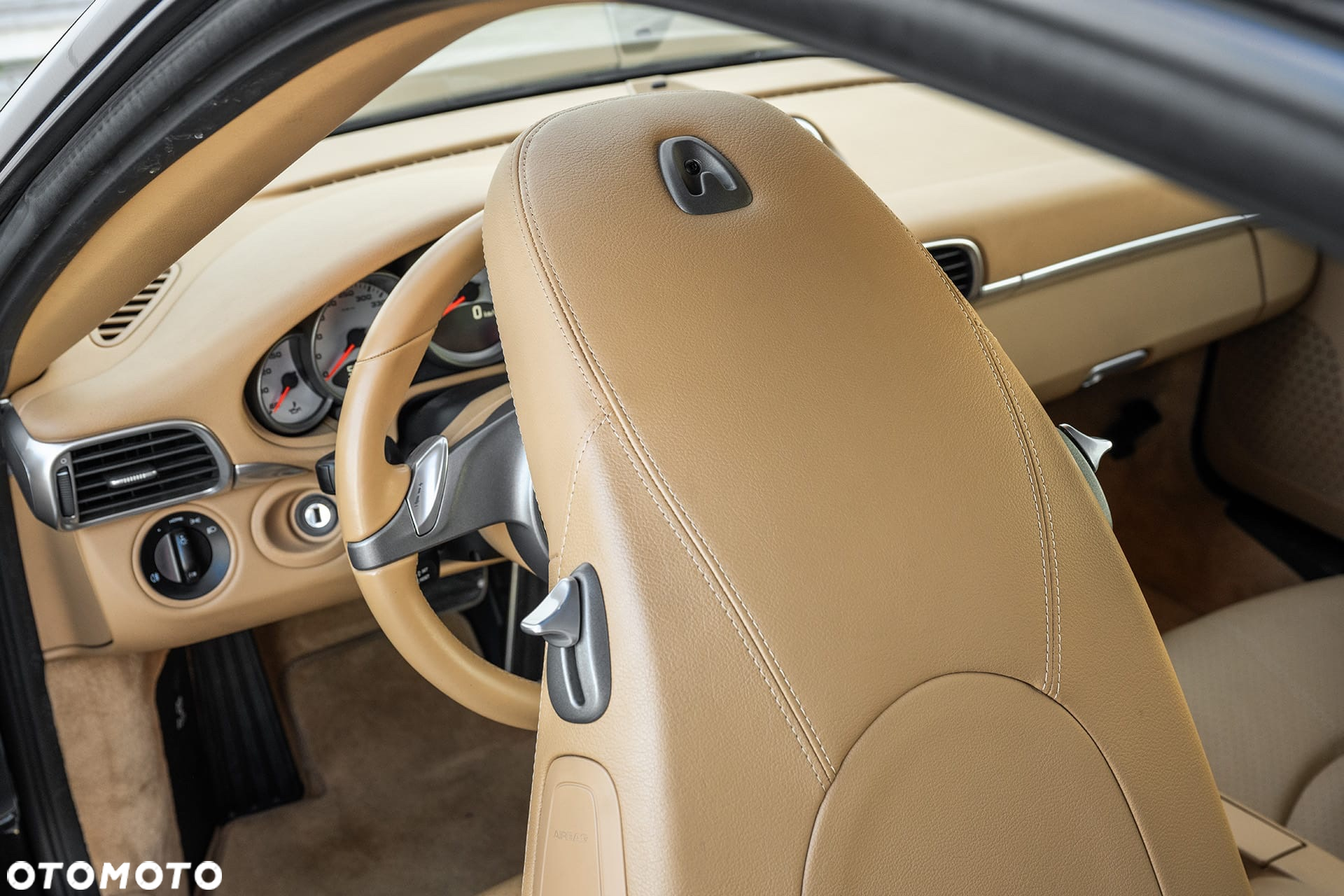 Porsche 911 Carrera 4S PDK - 24