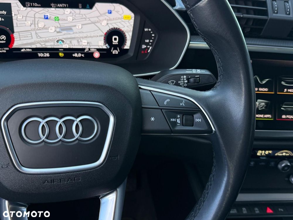 Audi Q3 Sportback - 16
