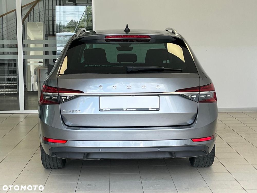 Skoda Superb 2.0 TDI SCR Style DSG - 9