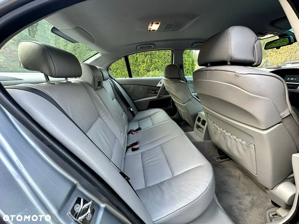 BMW Seria 5 - 8