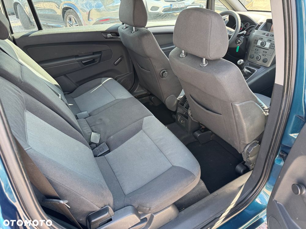 Opel Zafira - 20