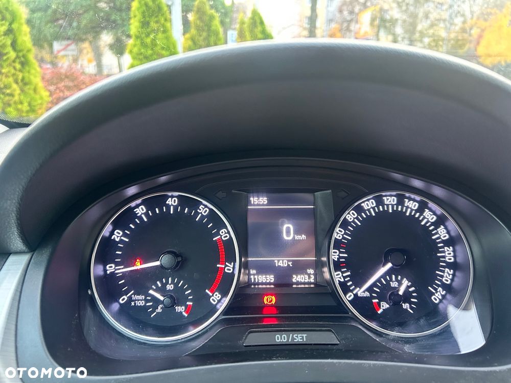 Skoda RAPID 1.2 TSI Ambition - 9