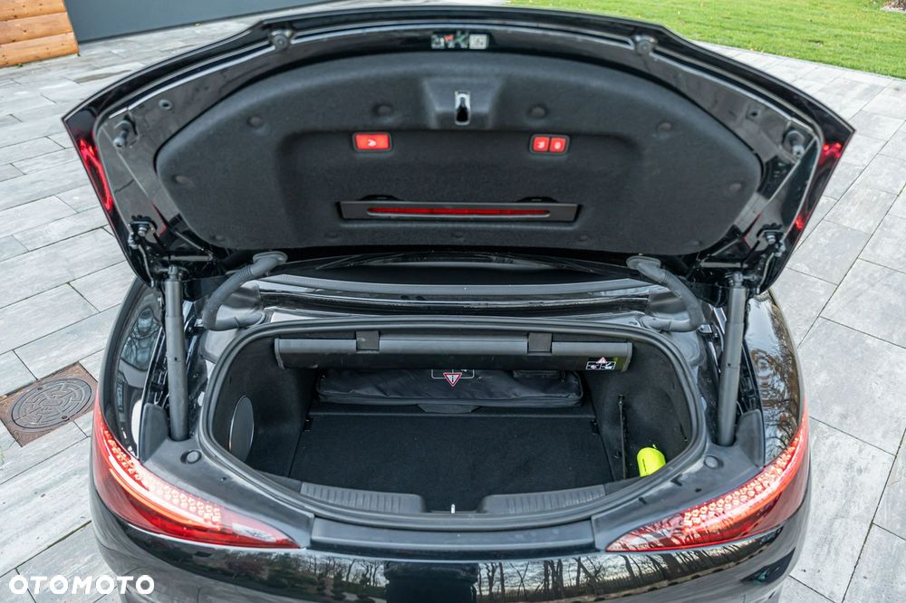 Mercedes-Benz SL - 11