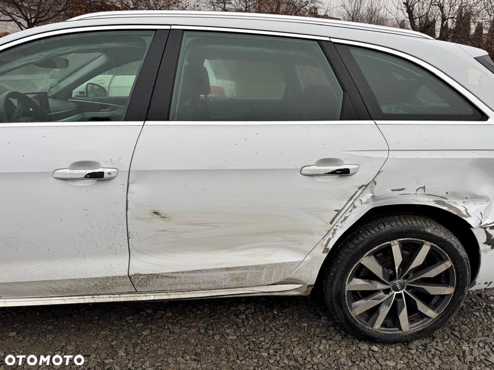 Audi A4 Avant 35 TFSI Sport S tronic - 9