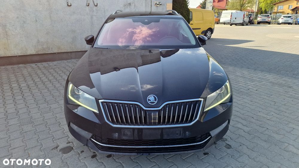 Skoda Superb 1.6 TDI GreenLine - 19
