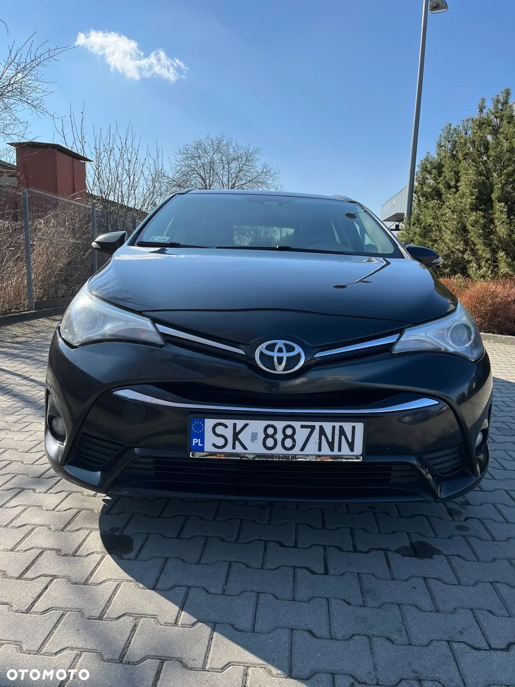 Toyota Avensis - 5