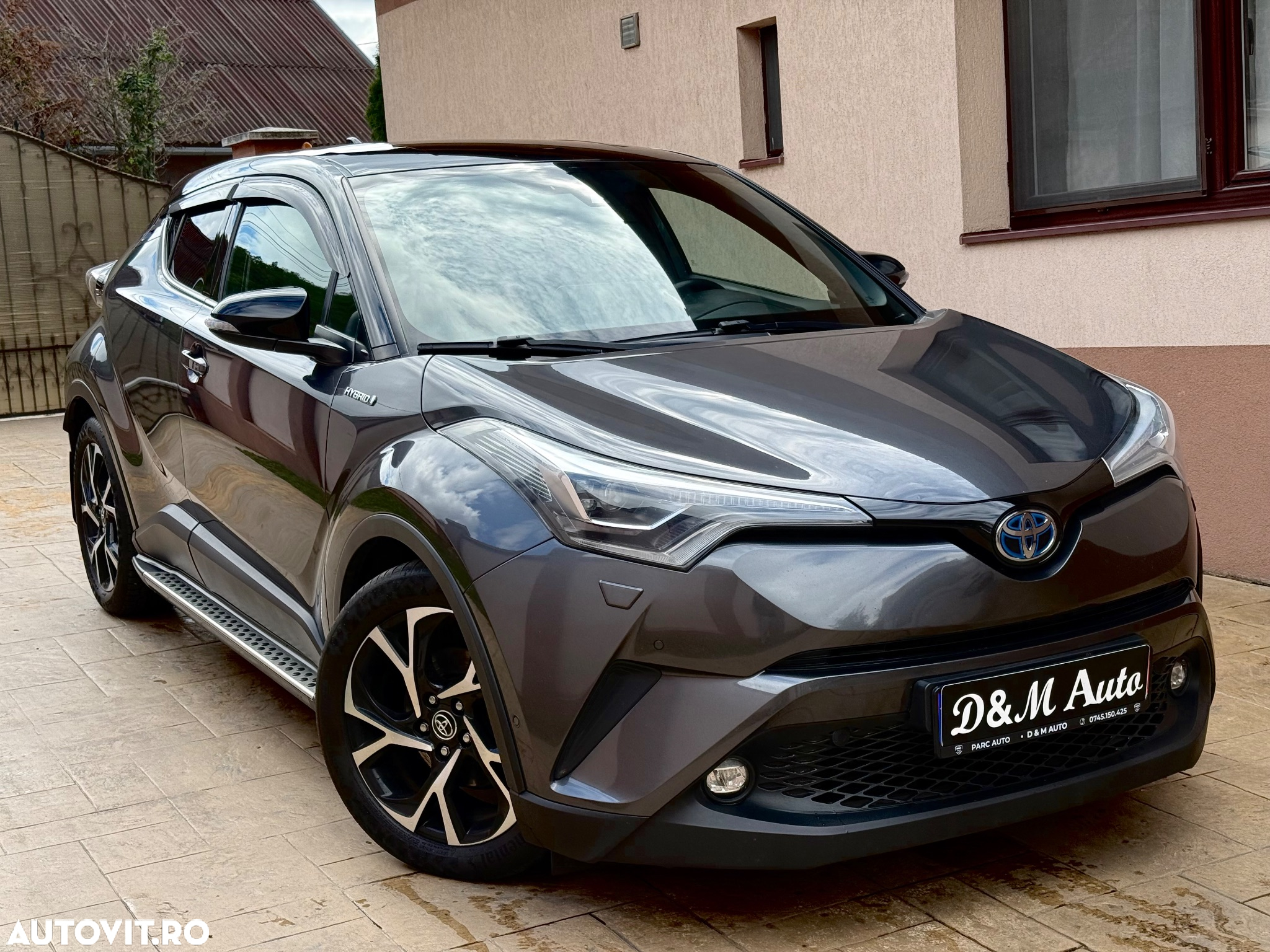 Toyota C-HR - 4