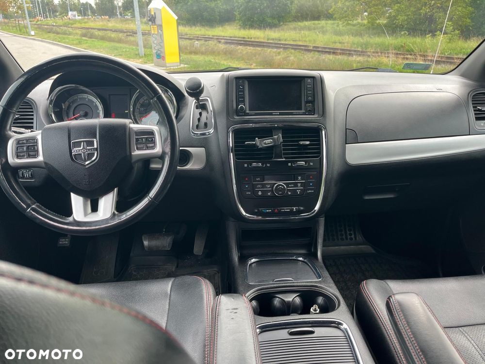 Dodge Grand Caravan 3.6 R/T - 8