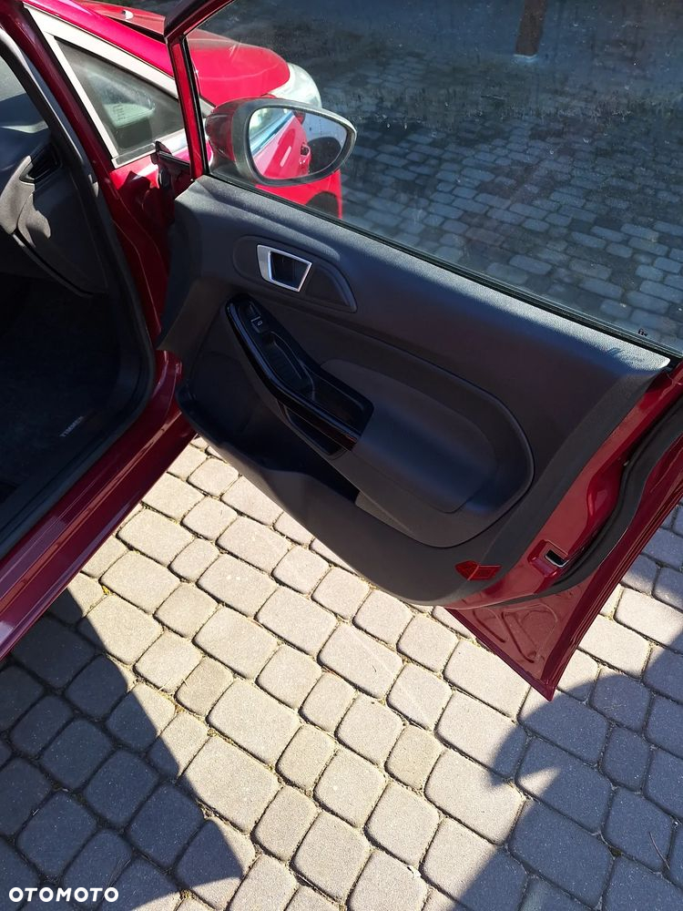 Ford Fiesta 1.6 TDCi Titanium - 20