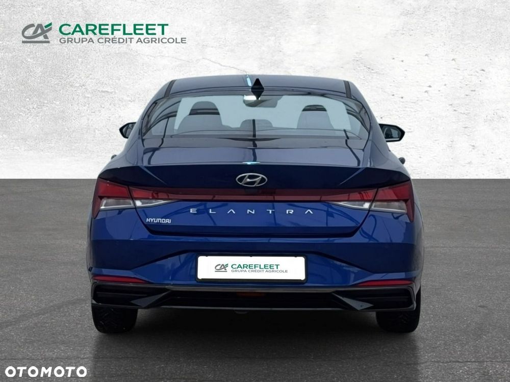 Hyundai Elantra - 6